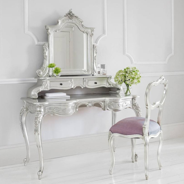 dressing table